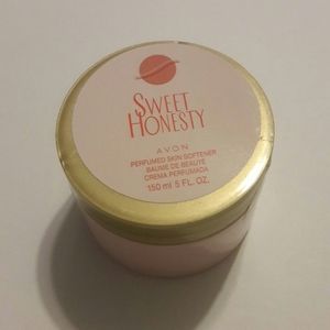 Avon Sweet Honesty Perfumed Skin Softner 150ml